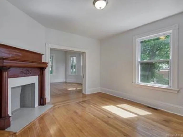 101 Monroe St #1 — Photo 2