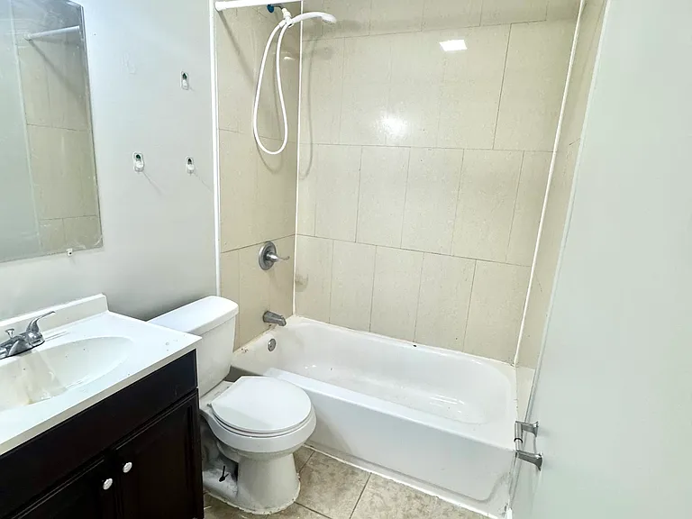 674 N 34th St #2 — Photo 10