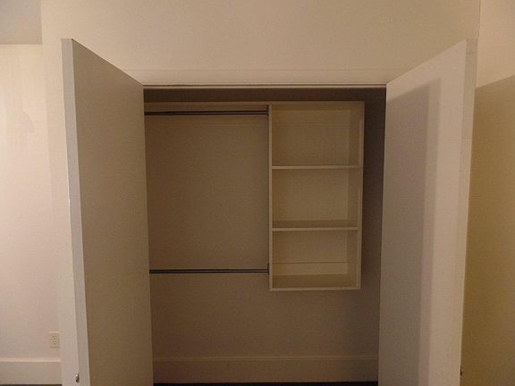 2nd image of 2223 W Sherwood Ave