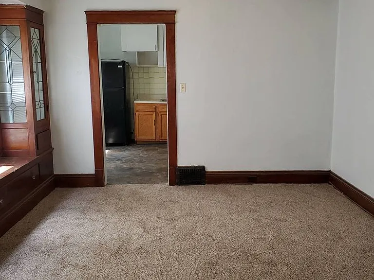 2760 E 122nd St Cleveland 44120 — Photo 5