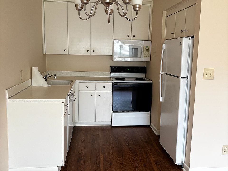 1st image of 1900 Richard Jones Rd APT A108