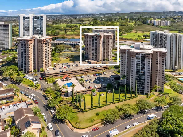 98-487 Koauka Loop APT B302, Aiea, HI 96701