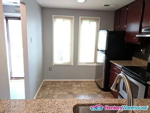 10732 Lester St — Photo 5