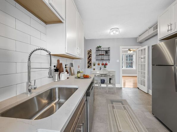 1240-72 Hawthorne Pl #1240-A