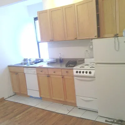 Rented by Crosstown Apartments NYC | media 49