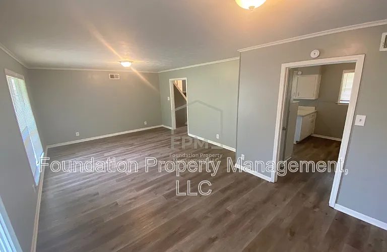 2582 Capewood Dr — Photo 8