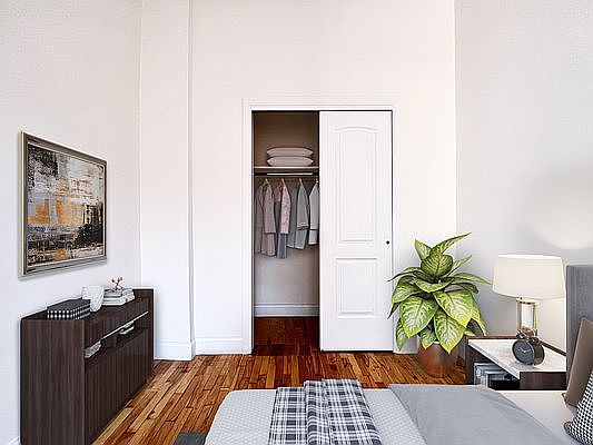 4th image of 215 W 101st St APT 4C