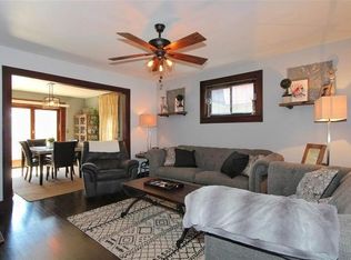 1220 Stuart St, Green Bay, WI 54301