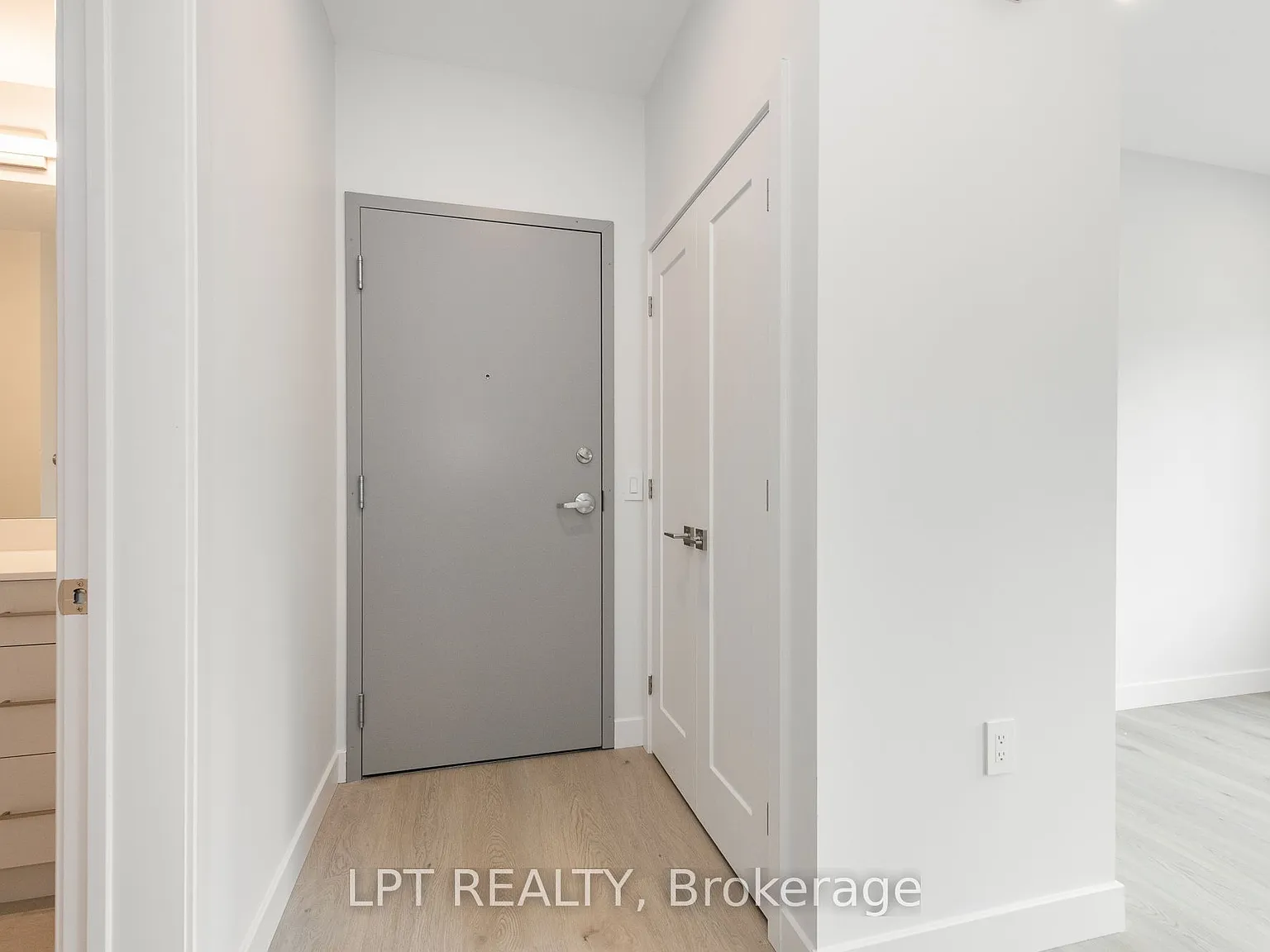 1 bed, $1,800 — Photo 2