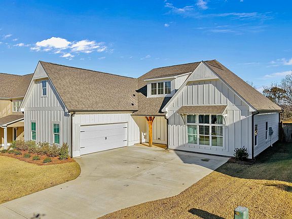 3rd image of 1182 Camellia Ridge Dr