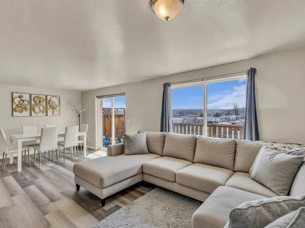 820 Moccasin Ln, Rock Springs, WY 82901