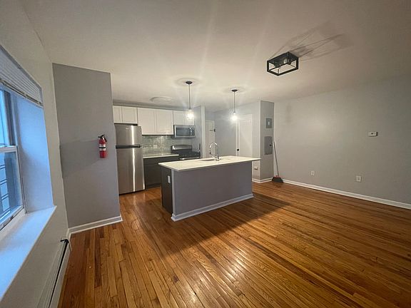2nd image of 75 Clendenny Ave #22E