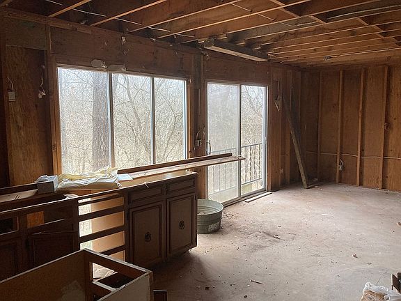 5th image of 5681 S Farm Road 131