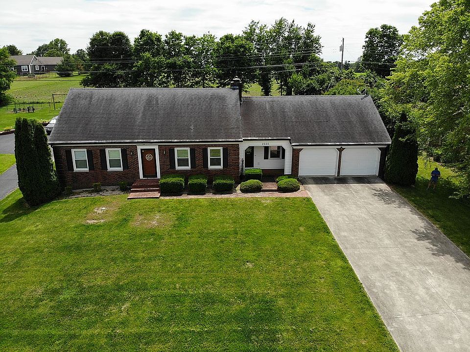 1st image of 2505 Goggin Ln