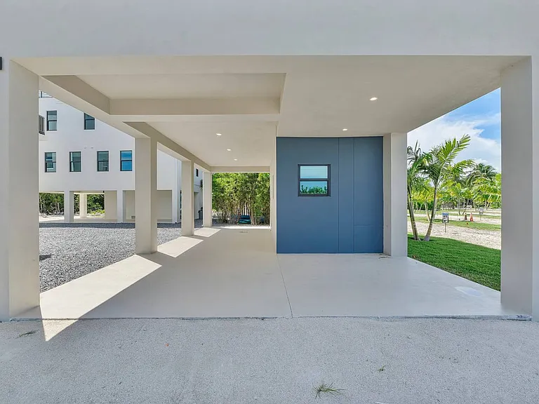 99 Seaside Ave #ID1369658P — Photo 35