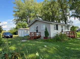 W9559 Stone Ledge Rd, Beaver Dam, WI 53916