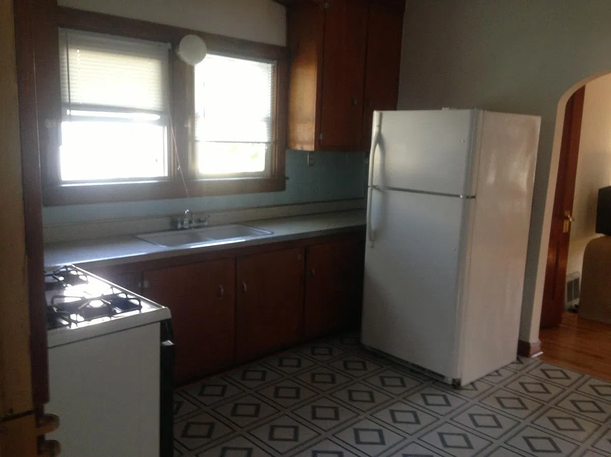 10810 Wrightwood Avenue — Photo 2