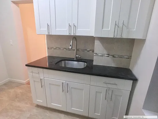 Rented by Sovereign Associates | media 29