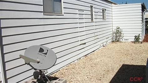Est side of house