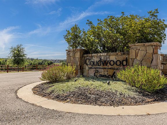 2nd image of 3 Cloudwood Ranch Rd
