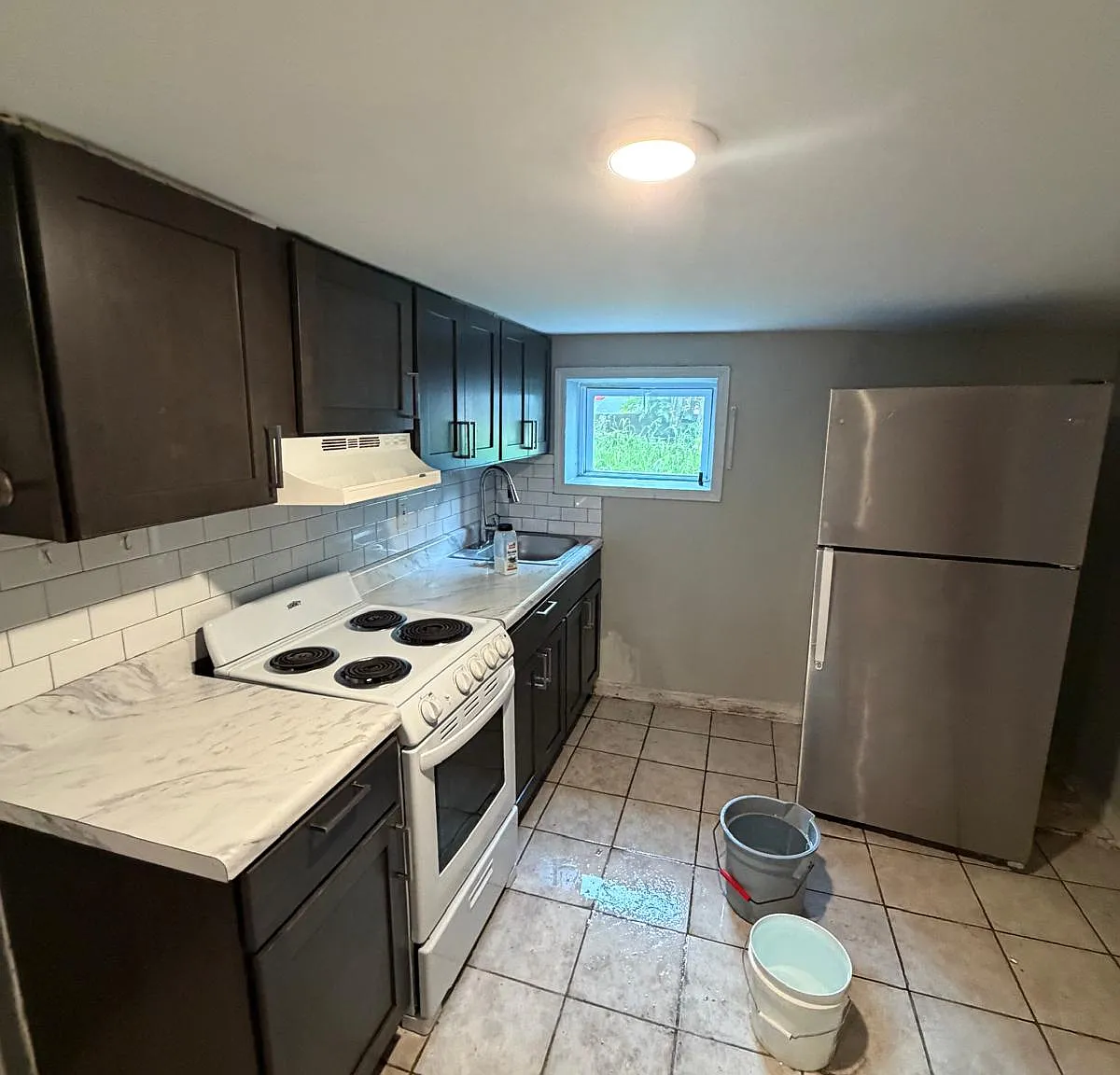 3 bed, $1,575 — Photo 1