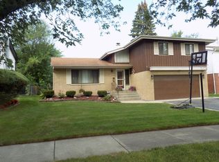 19000 Jodi Ter, Homewood, IL 60430