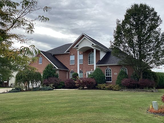 2nd image of 3465 Ashwood Dr
