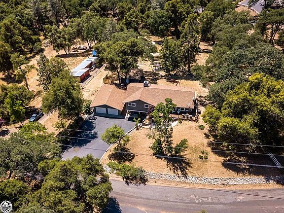 5th image of 20430 Midland Dr