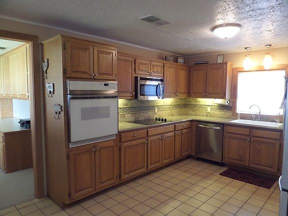 3rd image of 10107 W Palm Dr