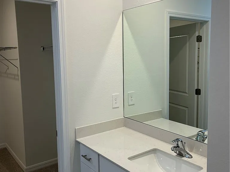 11808 Cloverly Ln — Photo 16