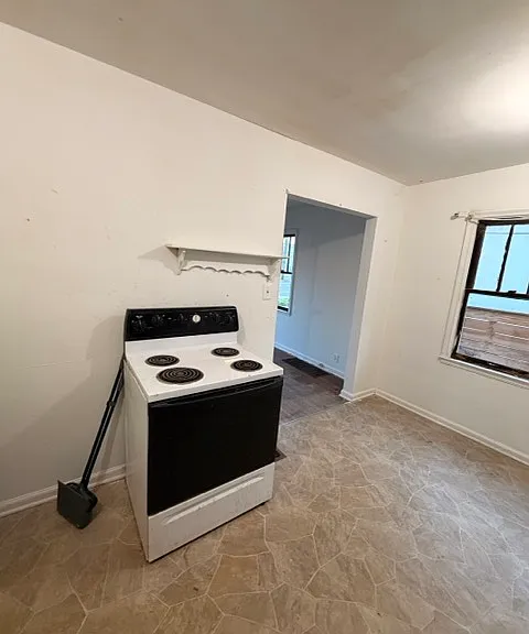 3022-3024 English Ave #3022 — Photo 5