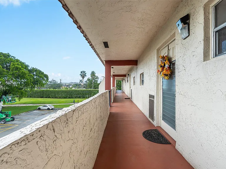 8940 S Hollybrook Blvd #307 — Photo 22