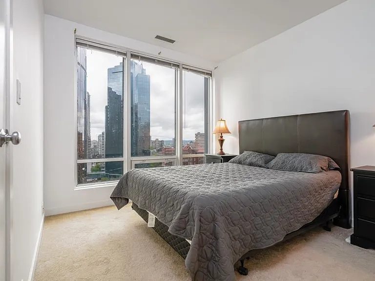 989 Nelson St #903 — Photo 24
