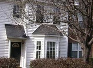 8 Moorefield Ct, Durham, NC 27705