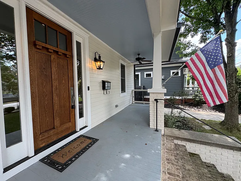 277 Prospect Pl NE — Photo 3