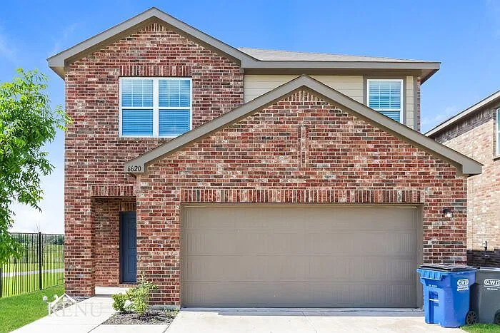 4 bed, 2.5 bath, 2260 sqft, $2,365 — Photo 1