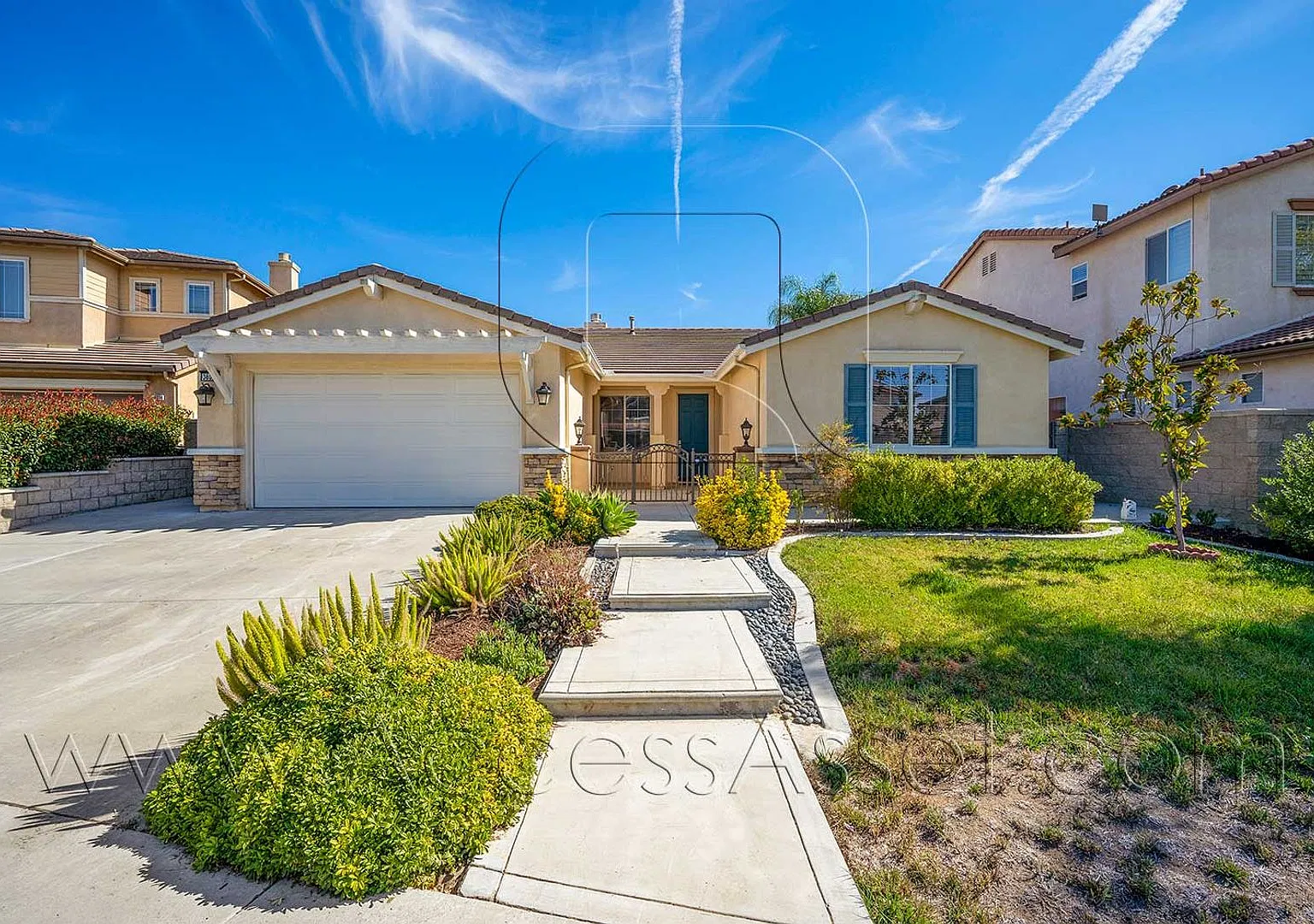 Spacious Single-Story French Valley Home with 3 Beds & 3 Baths — Photo 2