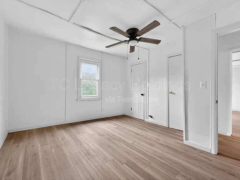44 Holbert Ave — Photo 29