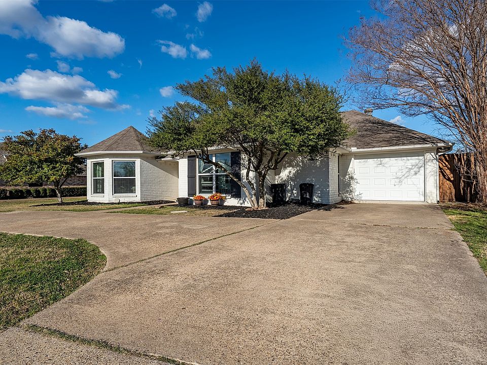 1st image of 300 Rash Ln
