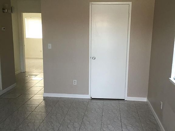 4th image of 238 N 4th Ave #201