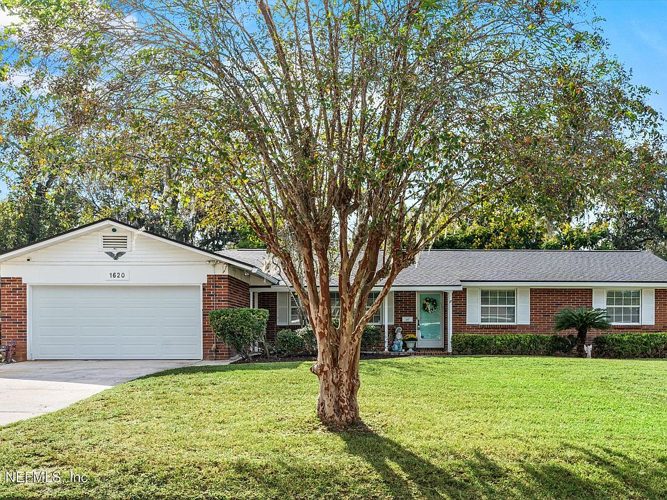 1st image of 1620 MT VERNON Drive