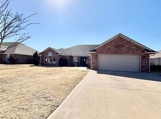 1804 Javelina Dr, Altus, OK 73521