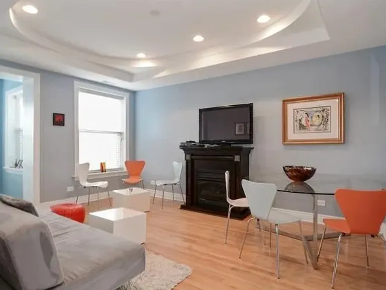 7029 N Greenview Ave #3N — Photo 3