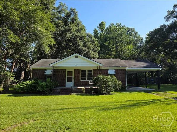 404 E Moore St, Bloomingdale, GA 31302