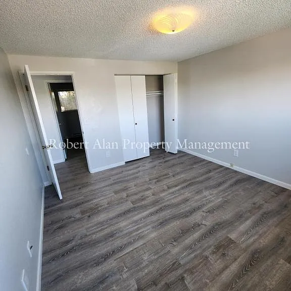 824 SW 7th St #B — Photo 6