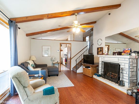 5th image of 1029 Yeoman St