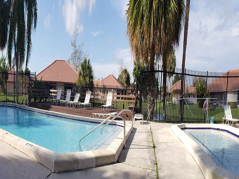 9861 Three Lakes Cir — Photo 16