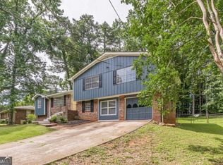 5916 Hallwood Ct, Lithonia, GA 30058