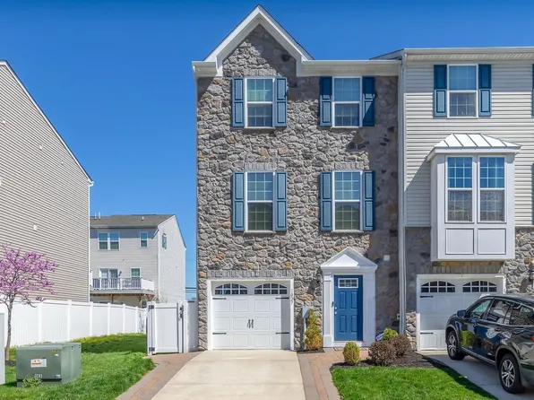 1027 Prime Pl, Sewell, NJ 08080