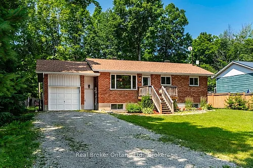 16 Mundy Ave Photo 1